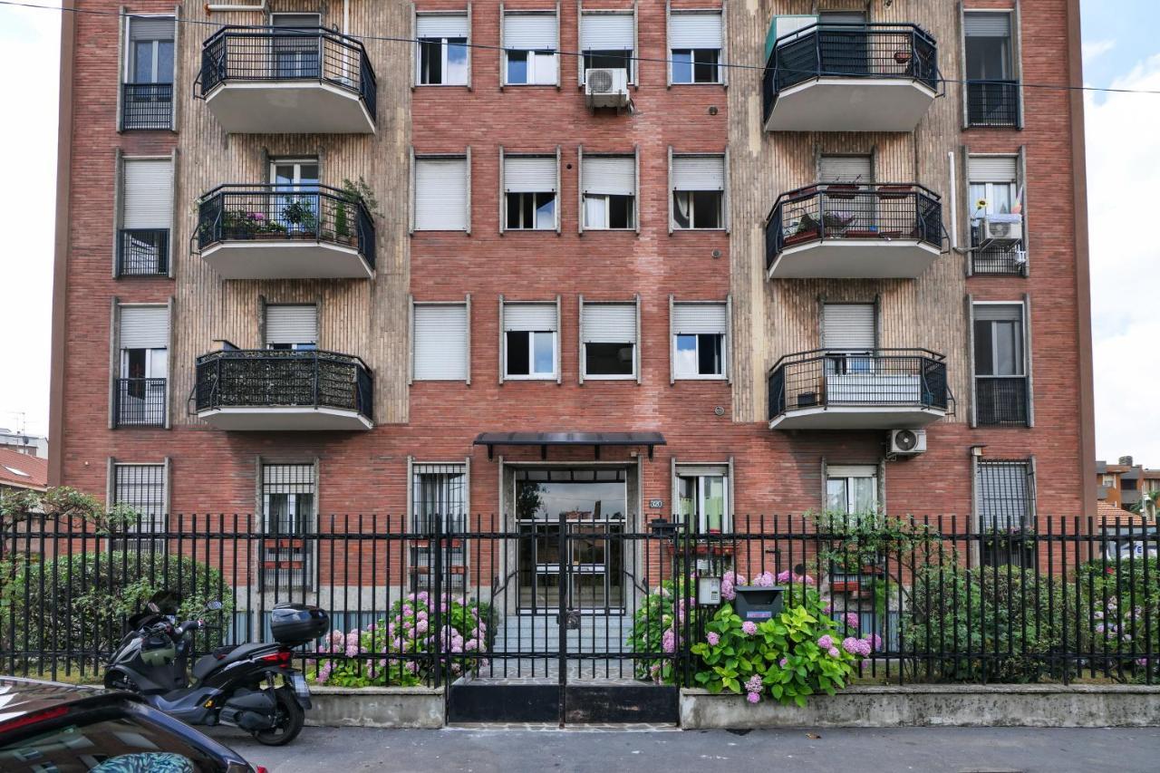 Primopiano - Padova 320 Lägenhet Milano Exteriör bild
